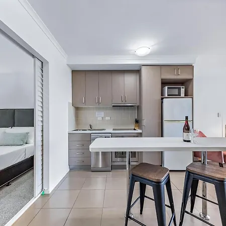Allure 11- Airlie Central Apartments Airlie Beach Exterior photo