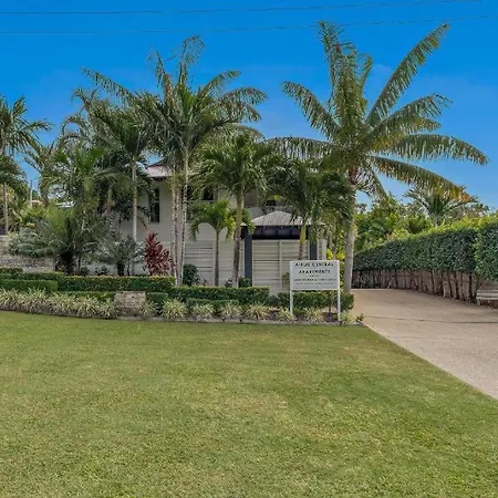 Allure 11- Airlie Central Apartments Airlie Beach Exterior photo
